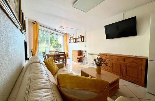 Miramar Apartment | Studio cabine 2 couchages proche plage à La Londe-les-Maures - FR-1-826-4