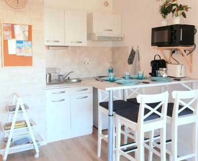Carnon-Plage Apartment | Studio Carnon ~ Plage, port et commerces, tout proche!
