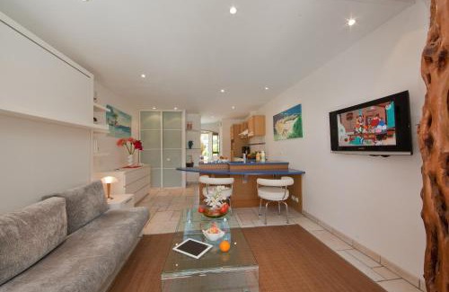 Bonifacio Apartment | Studio Cartarana