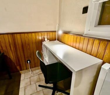 Quartier Chorier-Berriat Apartment | Studio Centre avec Parking Gratuit - Calme & Tout Equipé