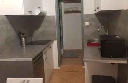 L'Isle-sur-la-Sorgue Apartment | Studio-centre ville