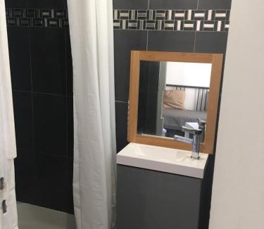 Noailles Apartment | Studio Centre, Proche du Vieux Port de Marseille