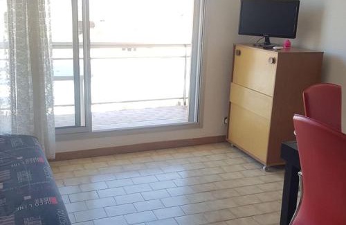 Valras-Plage Apartment | Studio climatisé, balcon, proche plage et commerces - FR-1-701-57