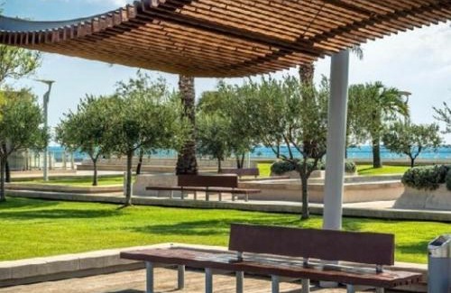 Saint-Raphael Apartment | Studio Climatisé pour 3, Face Est, à 50m Plage et Proche Commerces - FR-1-466A-23