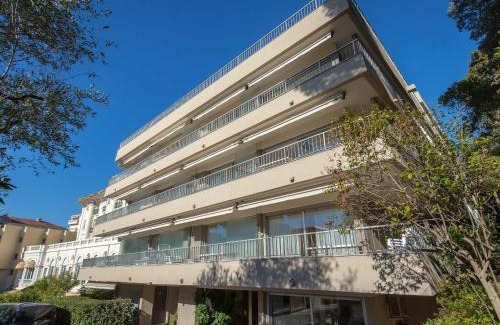Saint-Raphael Apartment | Studio Climatisé pour 3, Face Est, à 50m Plage et Proche Commerces - FR-1-466A-23