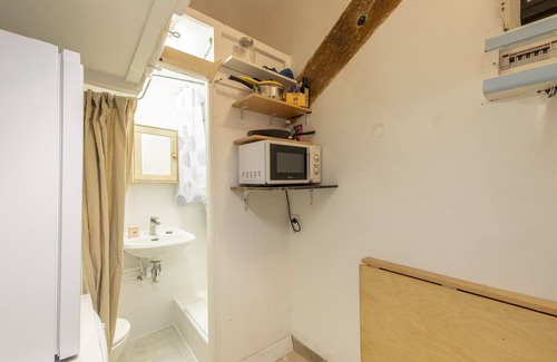 Saint-Merri Apartment | Studio close to the Place du Châtelet