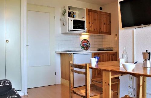 Risoul Apartment | Studio coin montagne 4 pers, pied de pistes à Risoul - FR-1-330-112