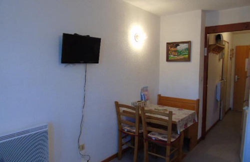 Valfrejus Apartment | Studio confortable à Valfréjus, proche télésièges - FR-1-561-73