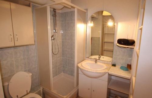 Bagneres-de-Luchon Apartment | Studio Cosy 2 Pers au Pied du Téléphérique - Balcon Sud, Parking, Wifi, Animaux Acceptés - FR-1-313-168