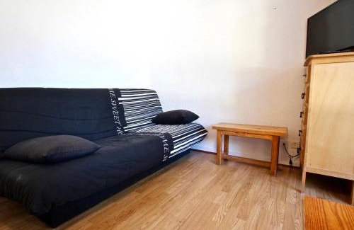 Chamrousse Apartment | Studio cosy 3 places, balcon, près des pistes et commerces - FR-1-340-167