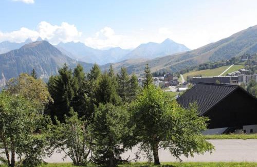 La Toussuire Apartment | Studio cosy 4 pers. avec balcon sud, départ ski aux pieds, navette gratuite, à 600m des commerces - FR-1-417-8