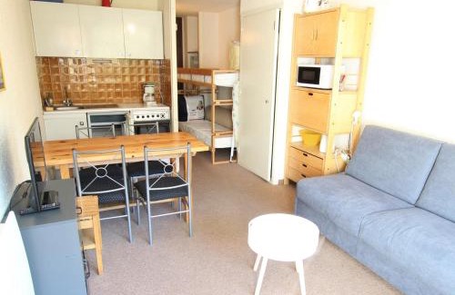 La Salle-les-Alpes Apartment | Studio cosy avec coin montagne, proche télésiège et commerces, parking privé, retour ski direct! - FR-1-330F-187
