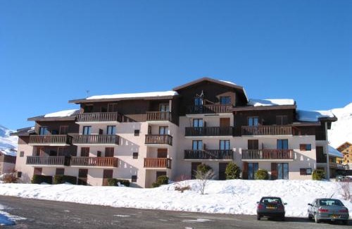 La Toussuire Apartment | Studio cosy avec terrasse sud, proche télésiège et commerces à Fontcouverte-la-Toussuire - FR-1-417-33