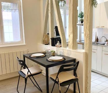Coteaux Ouest Apartment | Studio Cosy & bohème - Quartier Cauchoise