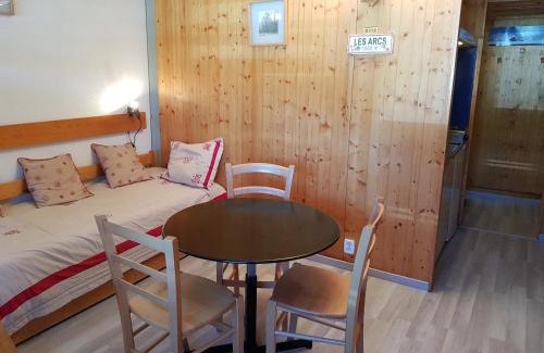 Arc-1600 Apartment | Studio cosy pour 2 à Arc 1600, ski aux pieds, proche commerces et remontées mécaniques - FR-1-411-446