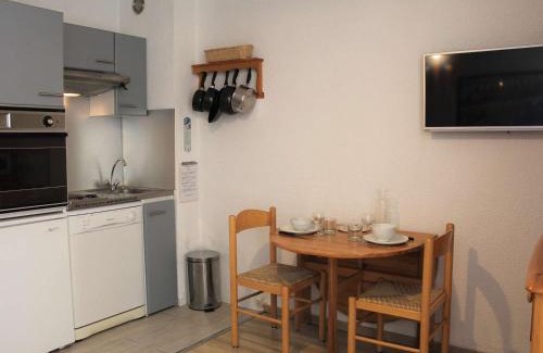 Les Claux Apartment | Studio cosy pour 2 à Vars Les Claux, proche des pistes et commerces - FR-1-330B-116