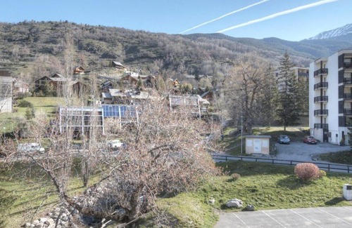 Saint-Chaffrey Apartment | Studio cosy pour 2, Serre-Chevalier Chantemerle - Proche pistes, parking, casier à ski, animaux acceptés - FR-1-330E-62