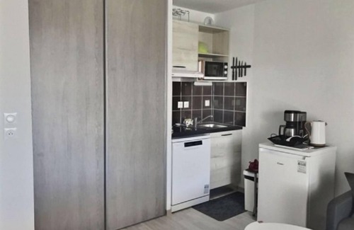 Serignan Apartment | Studio Cosy Près de la Plage | Accès Piscine