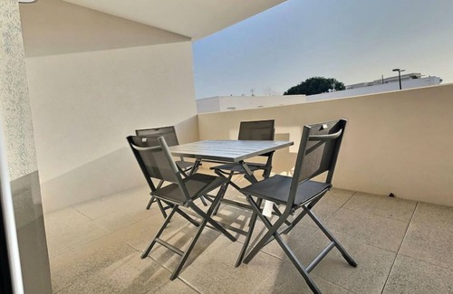 Serignan Apartment | Studio Cosy Près de la Plage | Accès Piscine