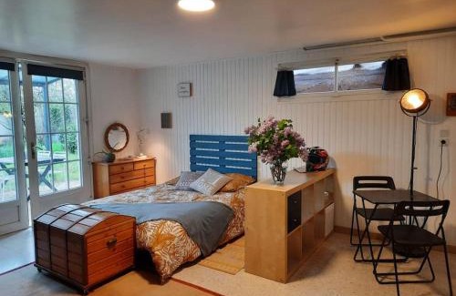 Meyzieu Apartment | Studio de charme pour séjour tranquille à deux