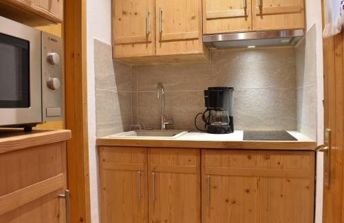 Meribel Centre Apartment | Studio de Montagne pour 2 pers, Pistes et Commerces à 100m, Méribel - FR-1-180-5