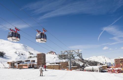 Plagne Centre Apartment | Studio divisible, orienté sud, balcon en étage élevé, au pied des pistes - FR-1-455-87