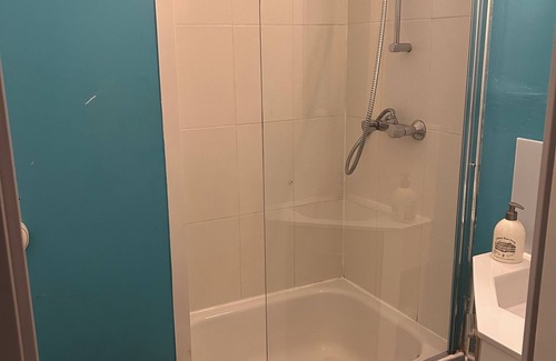 Bussy-Saint-Georges Apartment | Studio - Elegant - 10 min. Disney - 3 min. Station