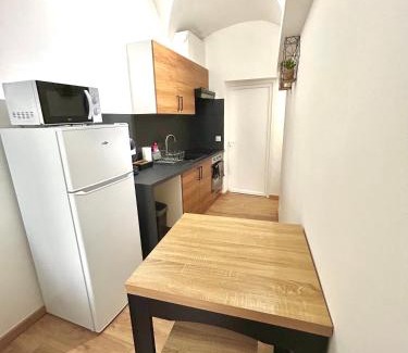 Draguignan Apartment | Studio en RDC atypique