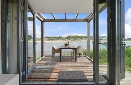 Ouddorp Apartment | Studio Familie | 4 Pers. landzijde en waterzijde