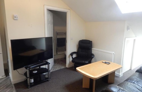 Perth Apartment | Studio Flat, Close to Perth City Centre