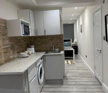 Ealing Apartment | Studio flat in London