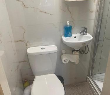 Shepherd's Bush Apartment | Studio Flat Near Westfield London