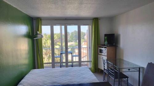 Frejus Apartment | Studio Fréjus 1-4 Pers avec Parking privé Residence 2km mer & base nature