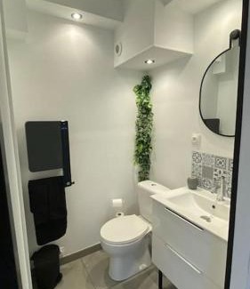 Faubourg North Apartment | Studio Gare Dijon centre