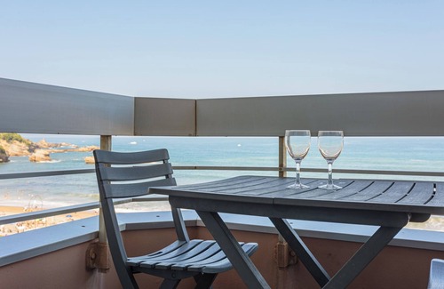 Biarritz Apartment | Studio Helder, vue mer - Welkeys