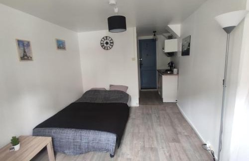 Agen Apartment | Studio hypercentre à 2 pas de la gare appart n°2