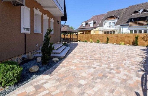 Buk Apartment | Studio in Birdland Villapark with air conditioning and Wi-Fi