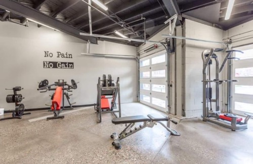 Davenport Apartment | Studio in Downtown Davenport