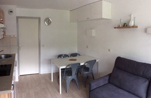 Les Esserts Apartment | Studio in France near Ski Slope & Mountains