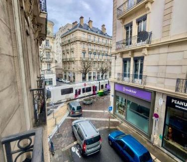 Quartier Chorier-Berriat Apartment | Studio in Hyper Centre Close to All Amenities