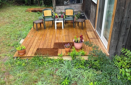 Lake Leelanau Apartment | Studio in Lake Leelanau with outside entrance, king bed, & WiFi