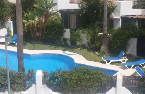 Marbella Apartment | Studio in Puerto Banus, Marbella for Holidays or Business. POOL-PARKING-GARDE