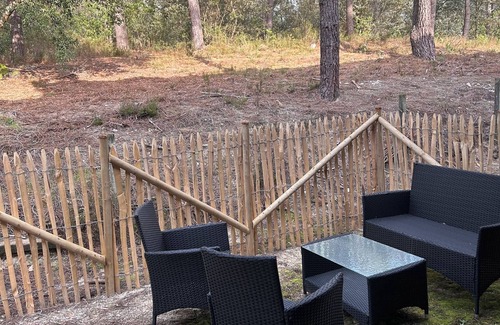 Maubuisson Apartment | Studio in staircase residence in the Maubuisson dunes, 100m from the lake