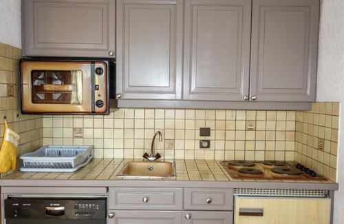 Saint-Gervais-les-Bains Apartment | Studio La pointe des Aravis 4 by Interhome