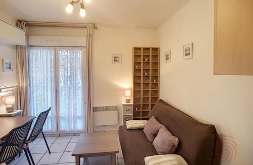 Lamalou-les-Bains Apartment | Studio Lamalou-les-Bains, 1 pièce, 2 personnes - FR-1-451-125