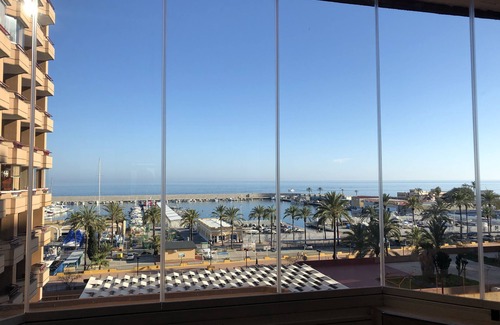Fuengirola City Centre Apartment | Studio Las Palmeras with sea views