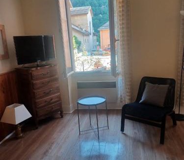 Saint-Etienne-de-Tinee Apartment | Studio Le Clocher
