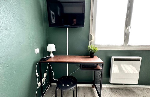 Faubourg North Apartment | Studio Le république 2
