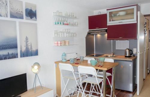 Demi-Quartier Apartment | Studio Le Sapin by Interhome