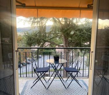 Greoux-les-Bains Apartment | Studio les fontaines